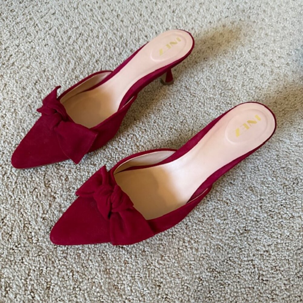 Inez Red Suede Low Heeled Mules/Size 9M